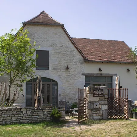 Le Clos Du Chevalier, Adults Only *