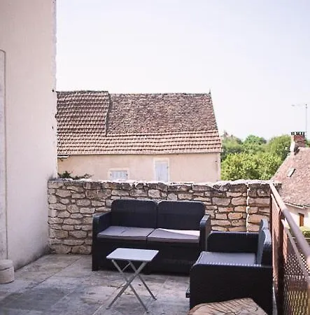 Le Clos Du Chevalier, Adults Only * Le Bastit