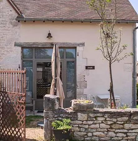 Le Clos Du Chevalier, Adults Only * Le Bastit