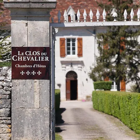 Le Clos Du Chevalier, Adults Only * Le Bastit