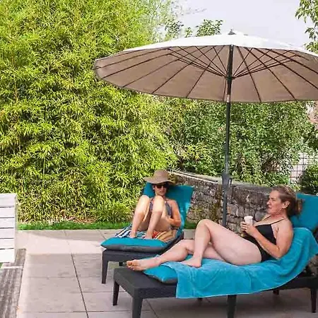 Le Clos Du Chevalier, Adults Only Le Bastit